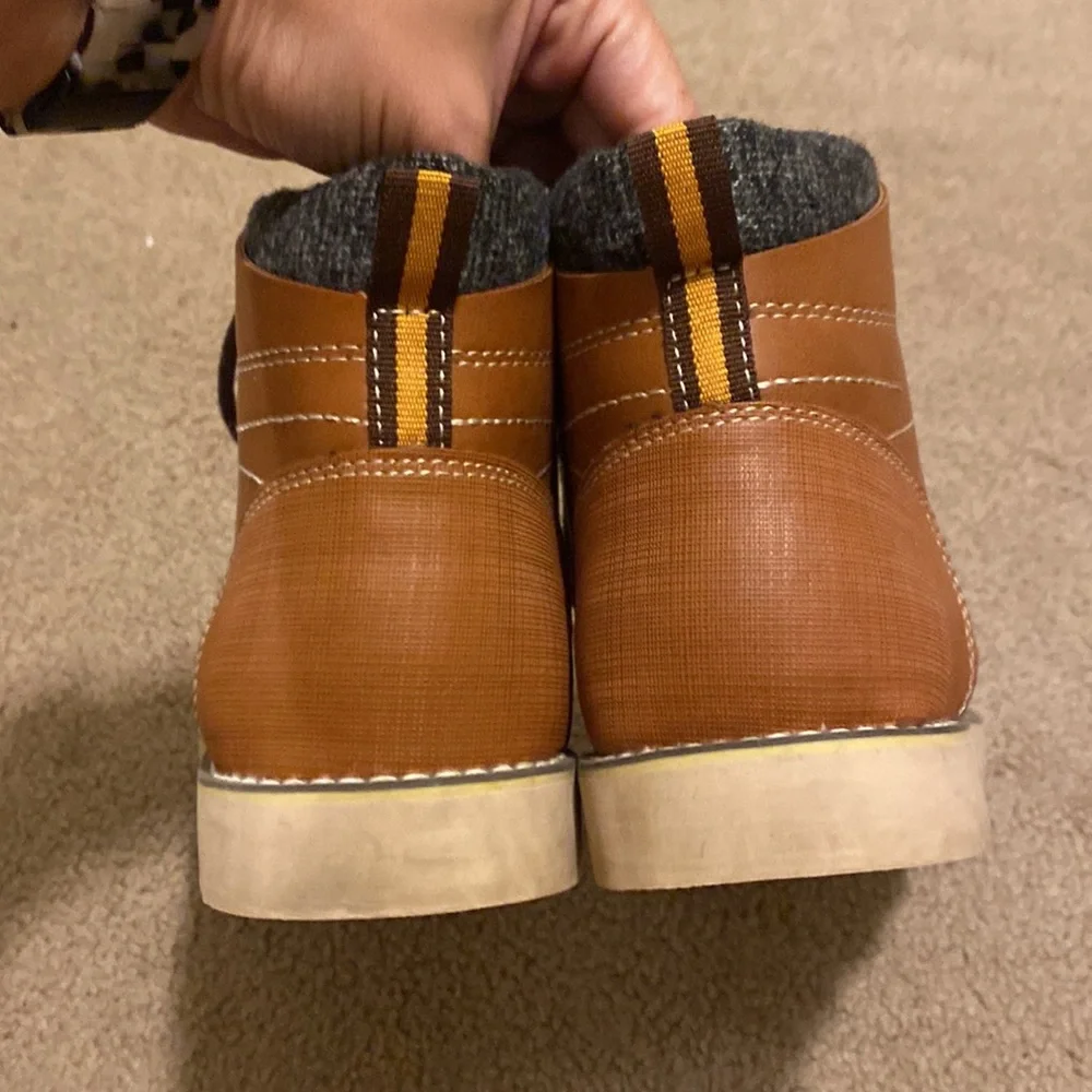 Cat and Jack boots